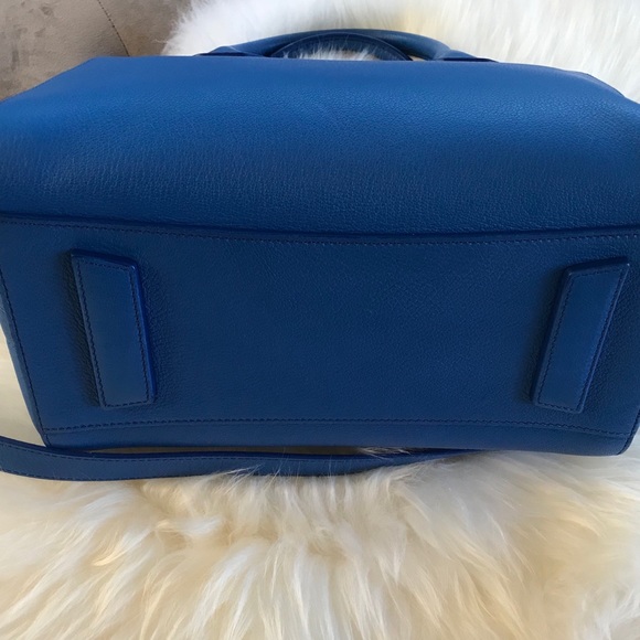 🚫SOLD🚫Givenchy antigona small goatskin satchel - Picture 7 of 10